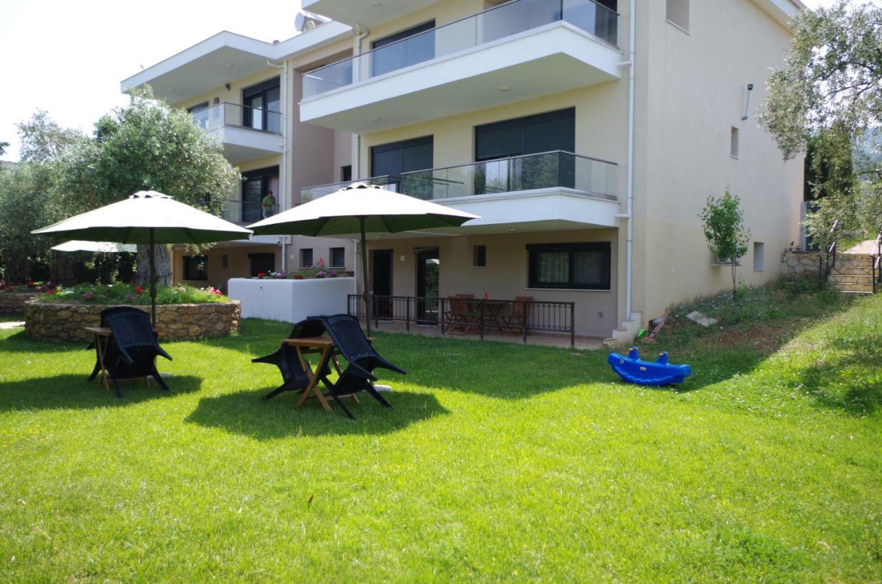 Anesis Luxury Apartments Skala Sotiros Exterior photo